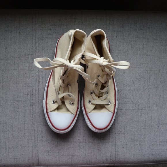 Converse Chuck Taylor All Star High Tops Womens 6 Off-White Classic Causal - Picture 5 of 8